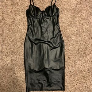 BODYCON DRESS